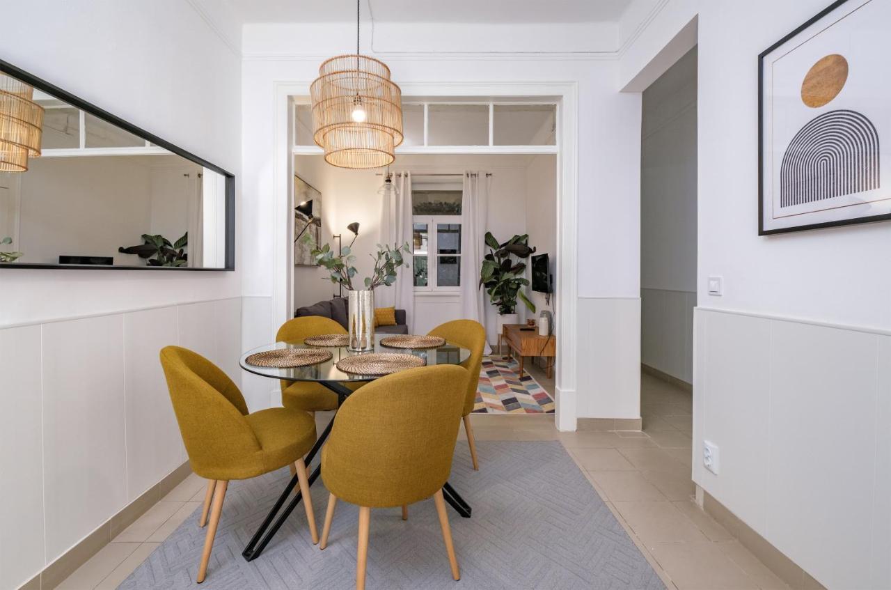 New! Unique 1 Bedroom Apartment- Santa Catarina 42 Lisbon Luaran gambar