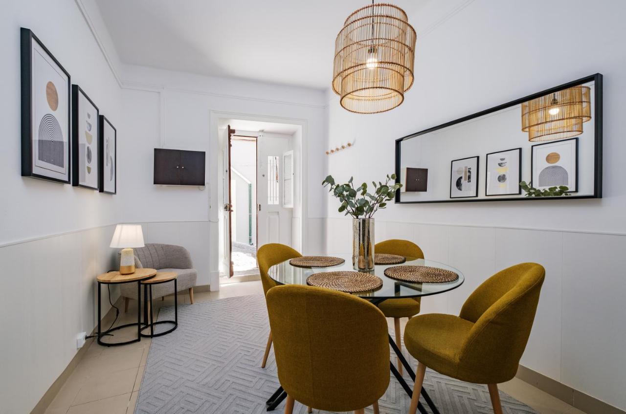 New! Unique 1 Bedroom Apartment- Santa Catarina 42 Lisbon Luaran gambar