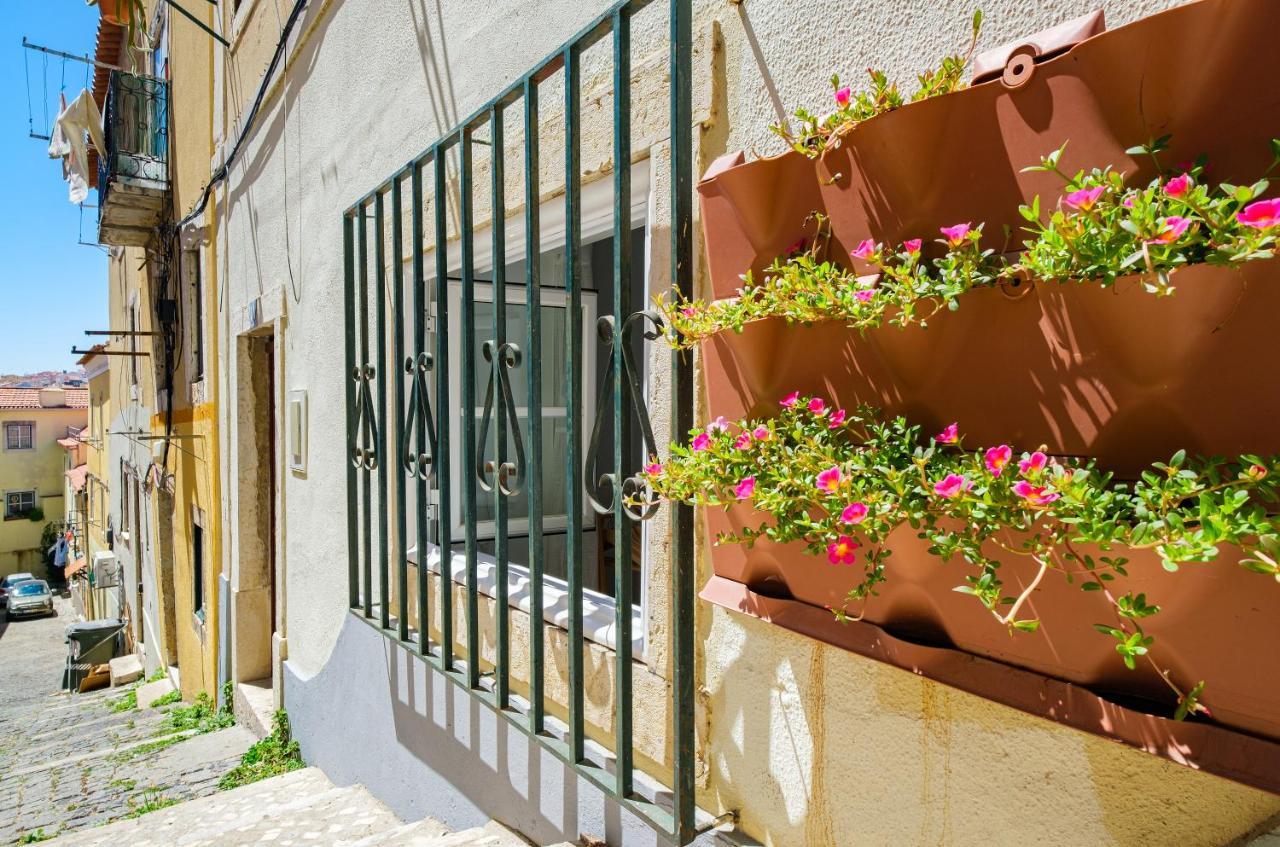 New! Unique 1 Bedroom Apartment- Santa Catarina 42 Lisbon Luaran gambar